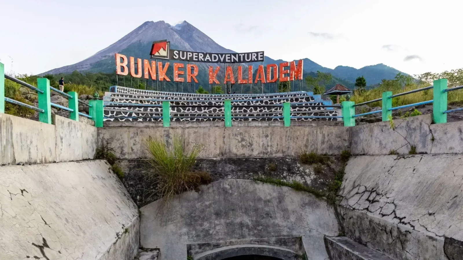 Mount Merapi Sunrise Jeep 4WD Lava Volcano Tour