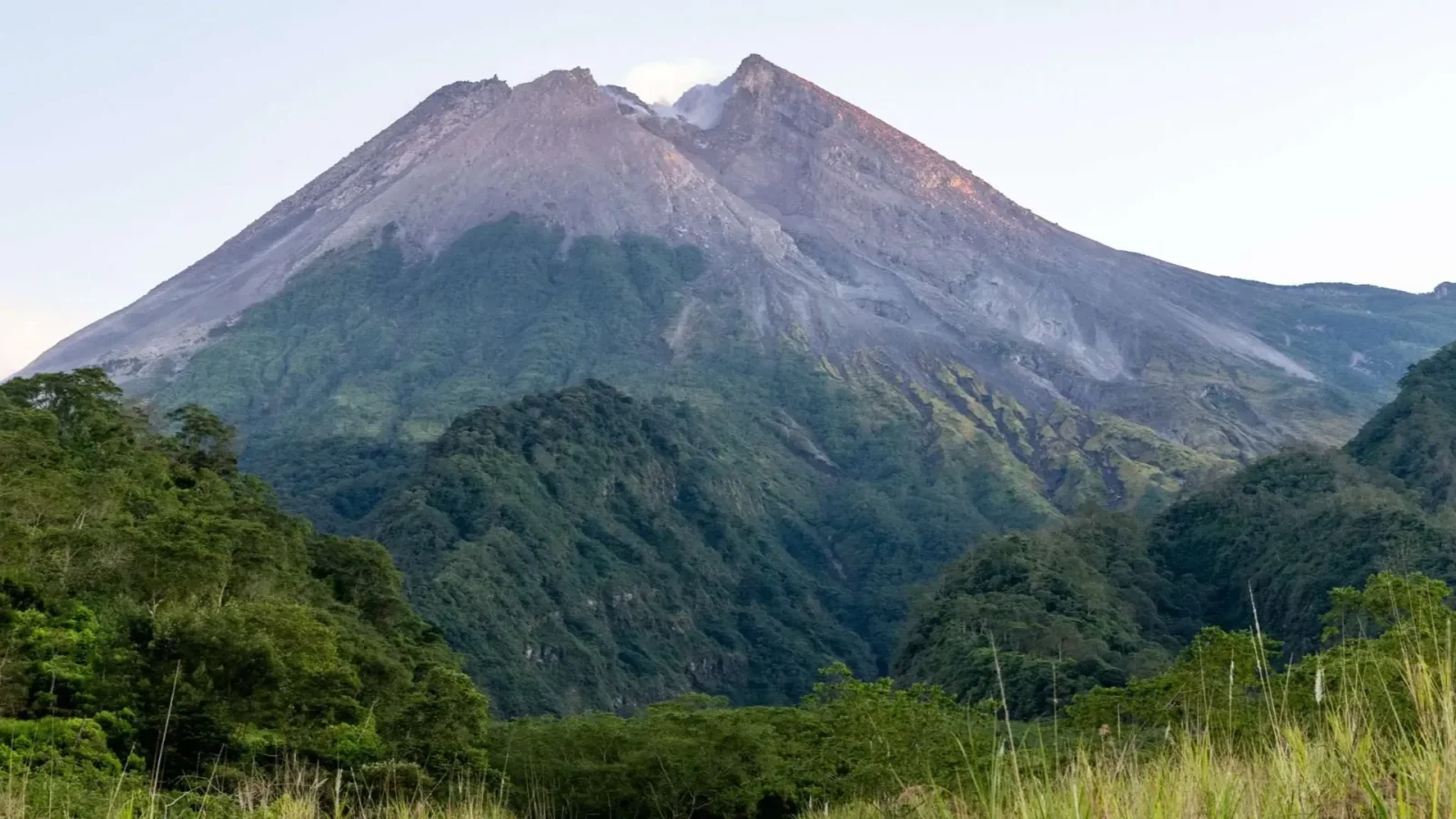 Merapi Volcano Sunrise Jeep 4WD and Jomblang Cave Tour - Image 8