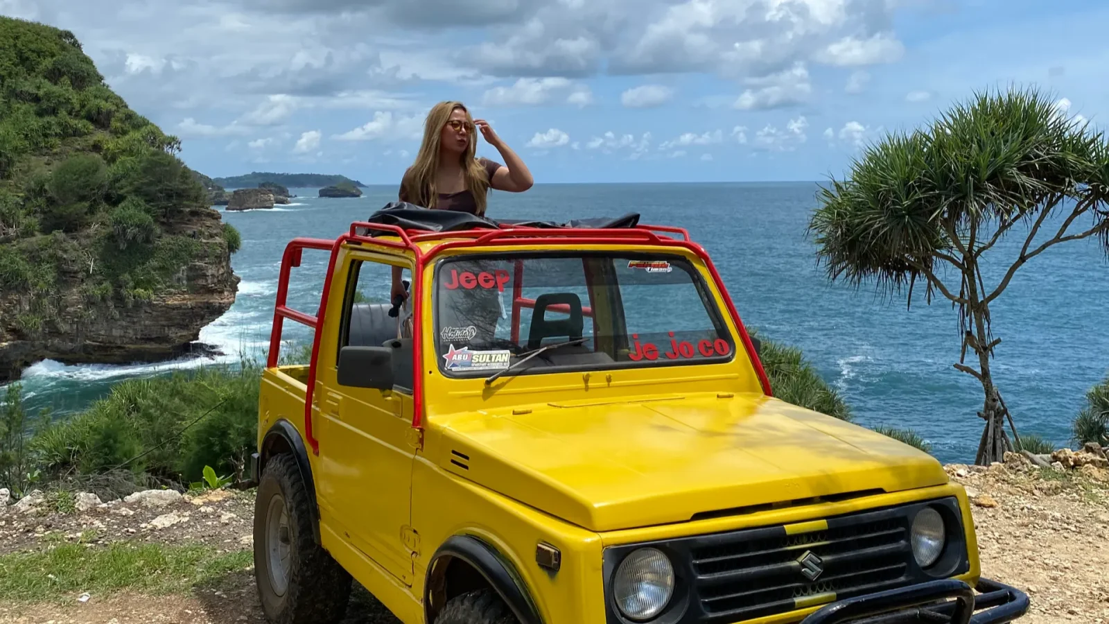 Timang Beach Gondola Ride Above the Ocean Cliffs of Yogyakarta - Image 7