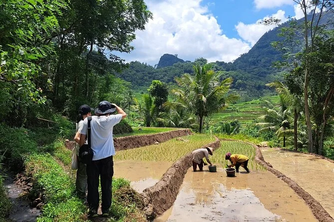 Photo by Asking Alexandria