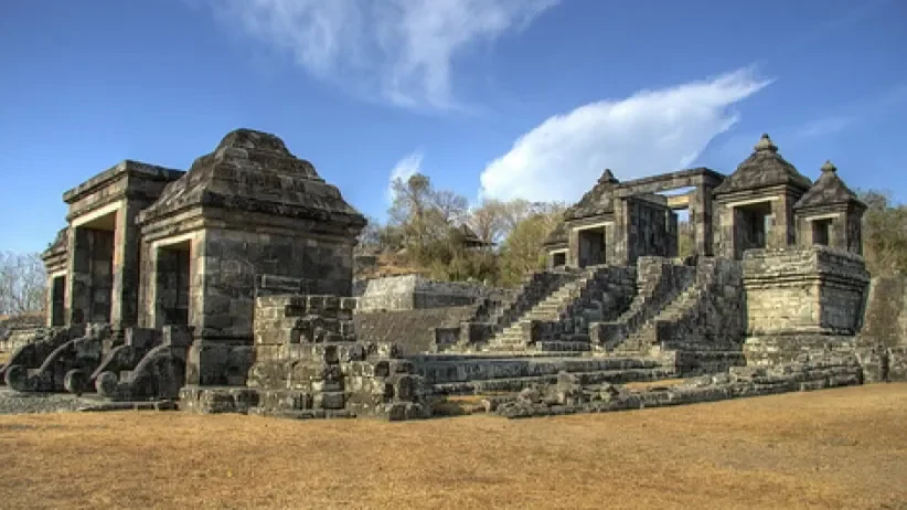 Guide to Visiting Iconic Javanese Ruins: A Walk Through History