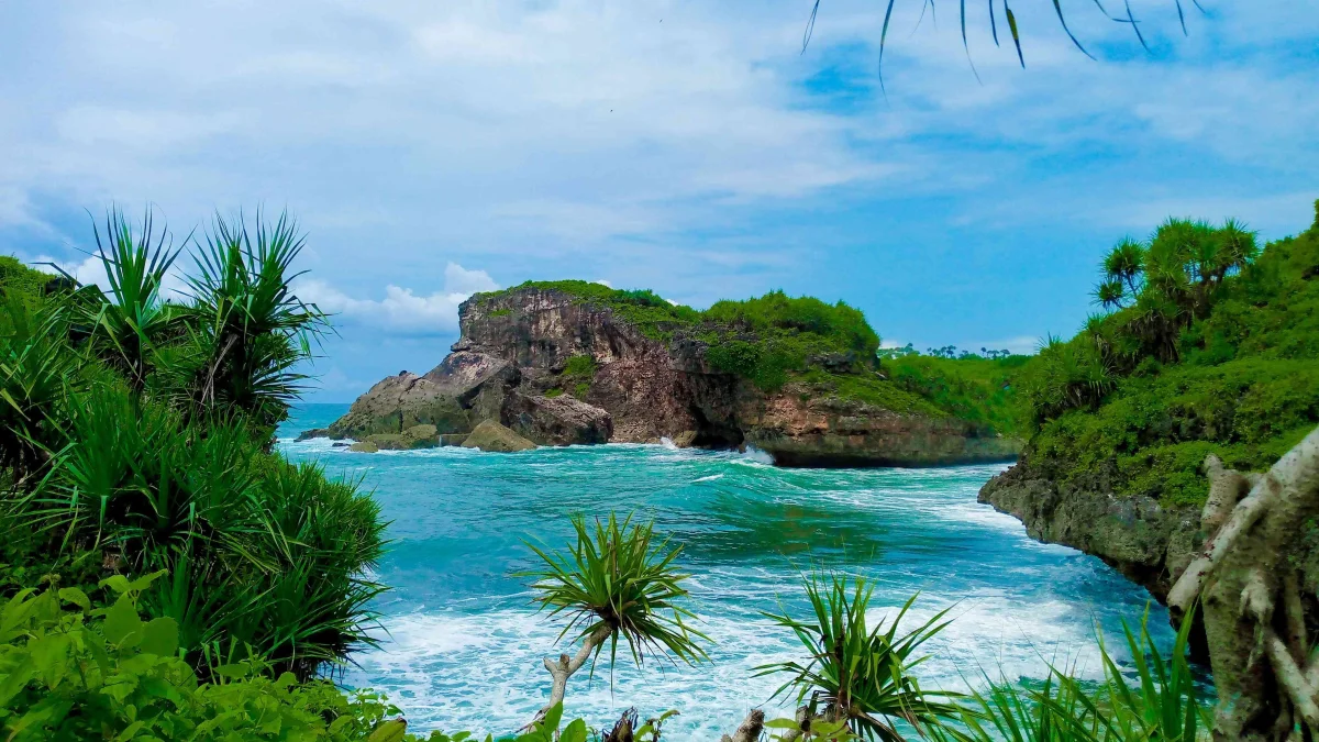 Relaxing by the Ocean: Top Coastal Spots in Yogyakarta