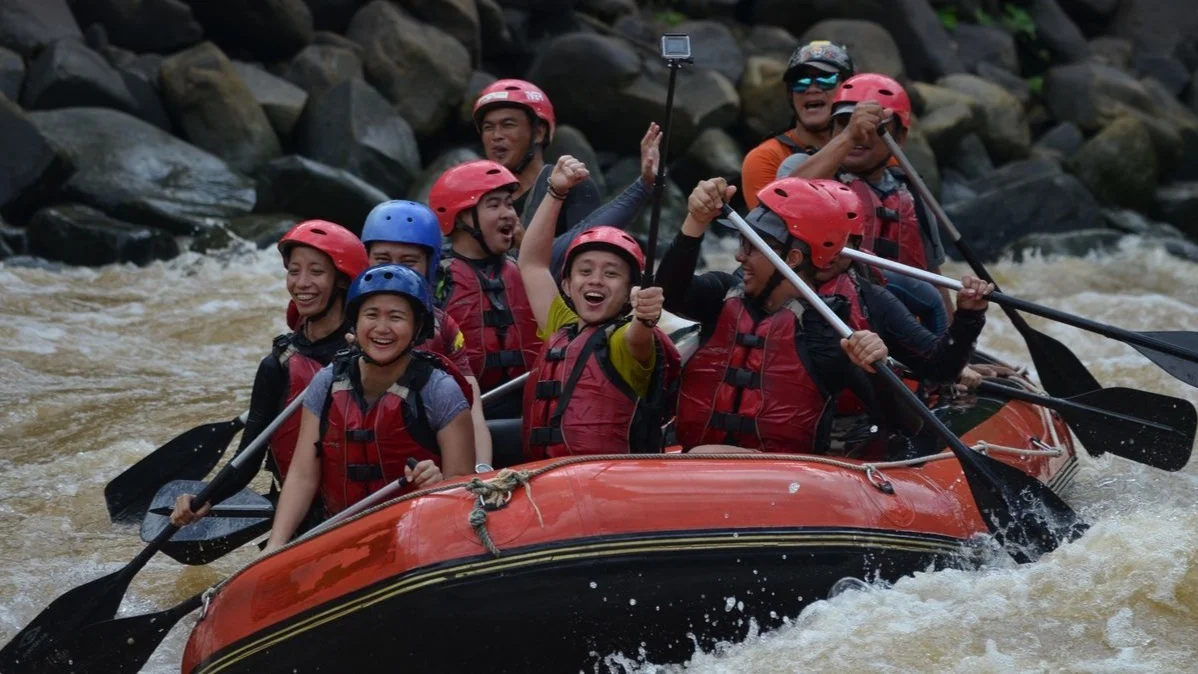 Best Elo River Rafting Tour Guide