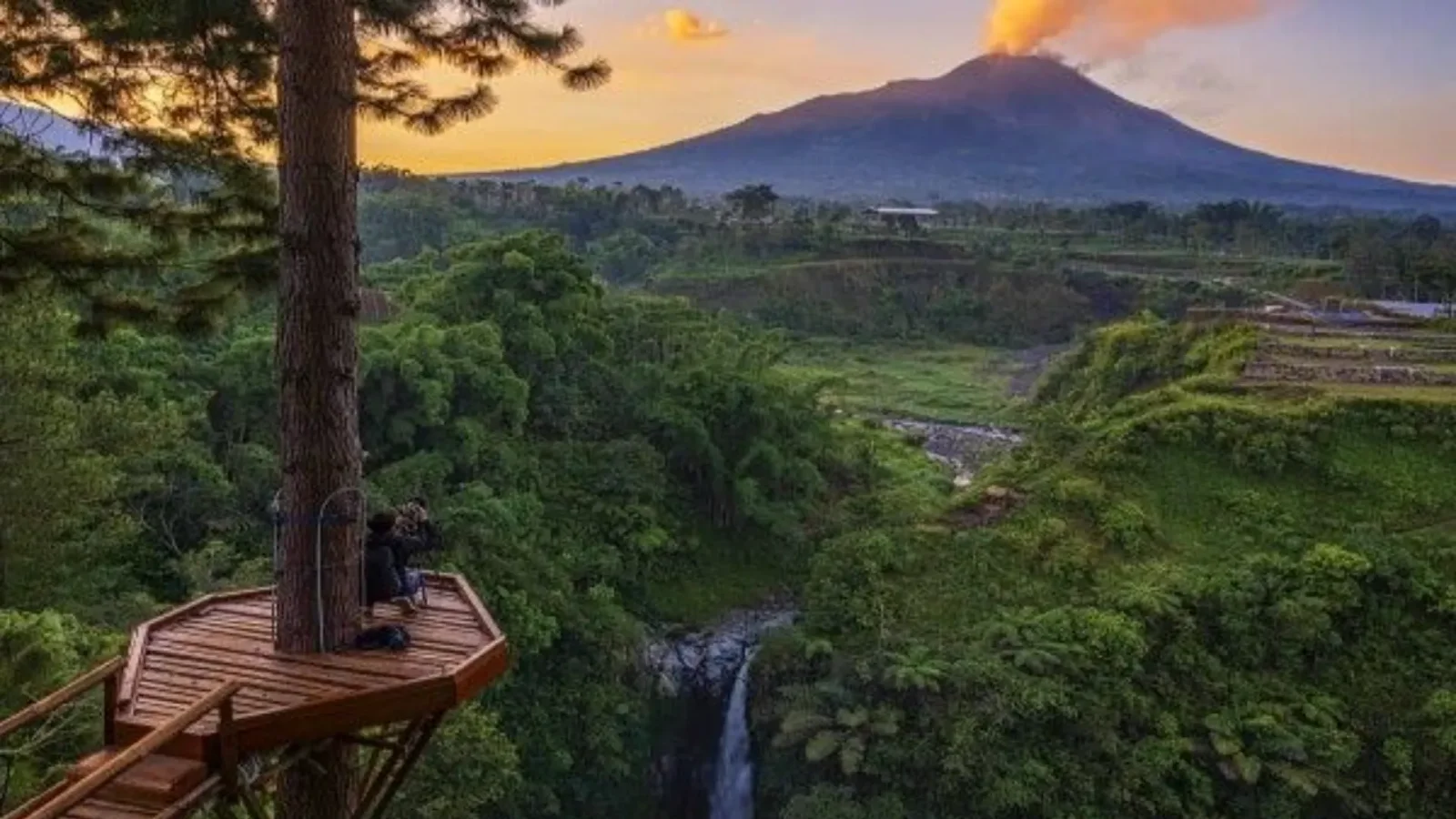 Sunrise Kedung Kayang Waterfall and Merapi Volcano 4WD Jeep Tour