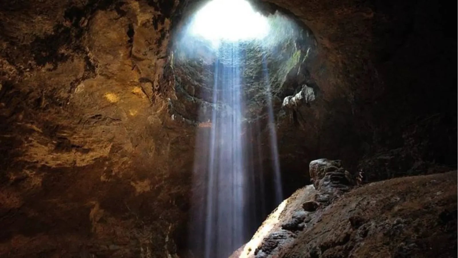 Jomblang Cave Heaven’s Light Day Tour Yogyakarta Experience