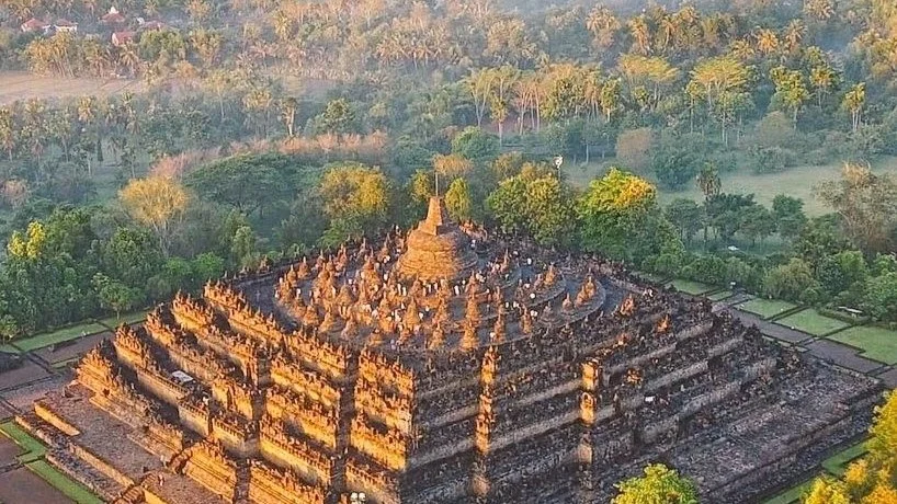 Borobudur Sunrise Setumbu Hill Tour from Yogyakarta