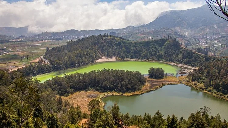 Dieng Plateau Highland Golden Sunrise & Borobudur Temple Private Tour