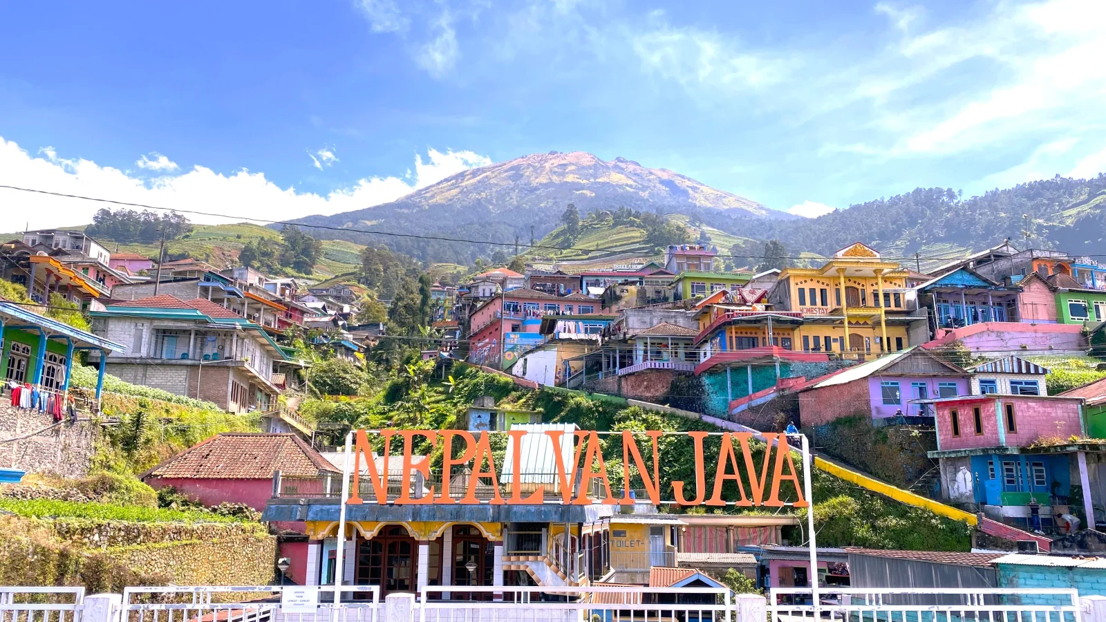 Nepal Van Java & Borobudur Temple Climb Up Access Tour