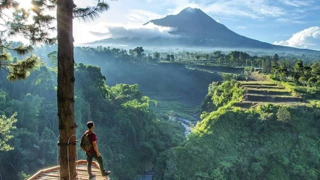 Merapi Volcano Sunrise 4WD Jeep Tour and Kedung Kayang Waterfall - Image 5