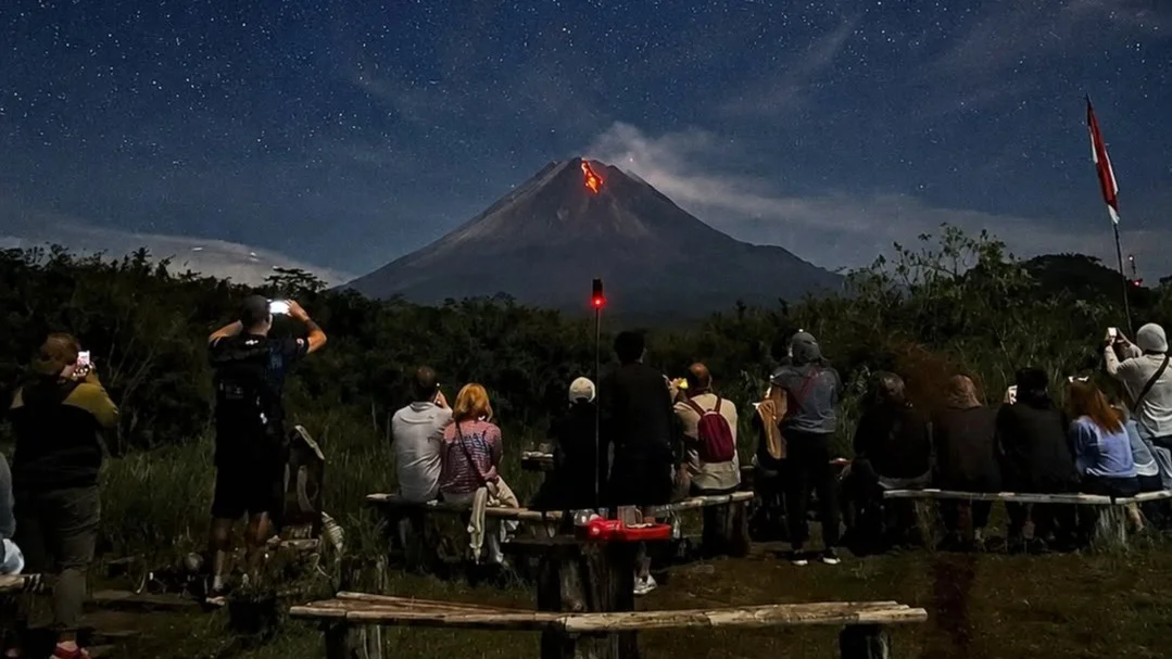 Prambanan Sunset and Merapi Night Lava Flow Observation - Image 5