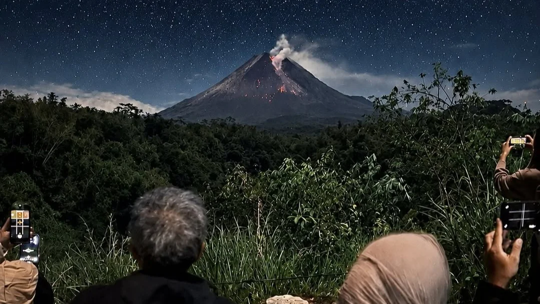 Merapi Volcano Jeep Sunset & Lava Flow Night Private Tour - Image 5