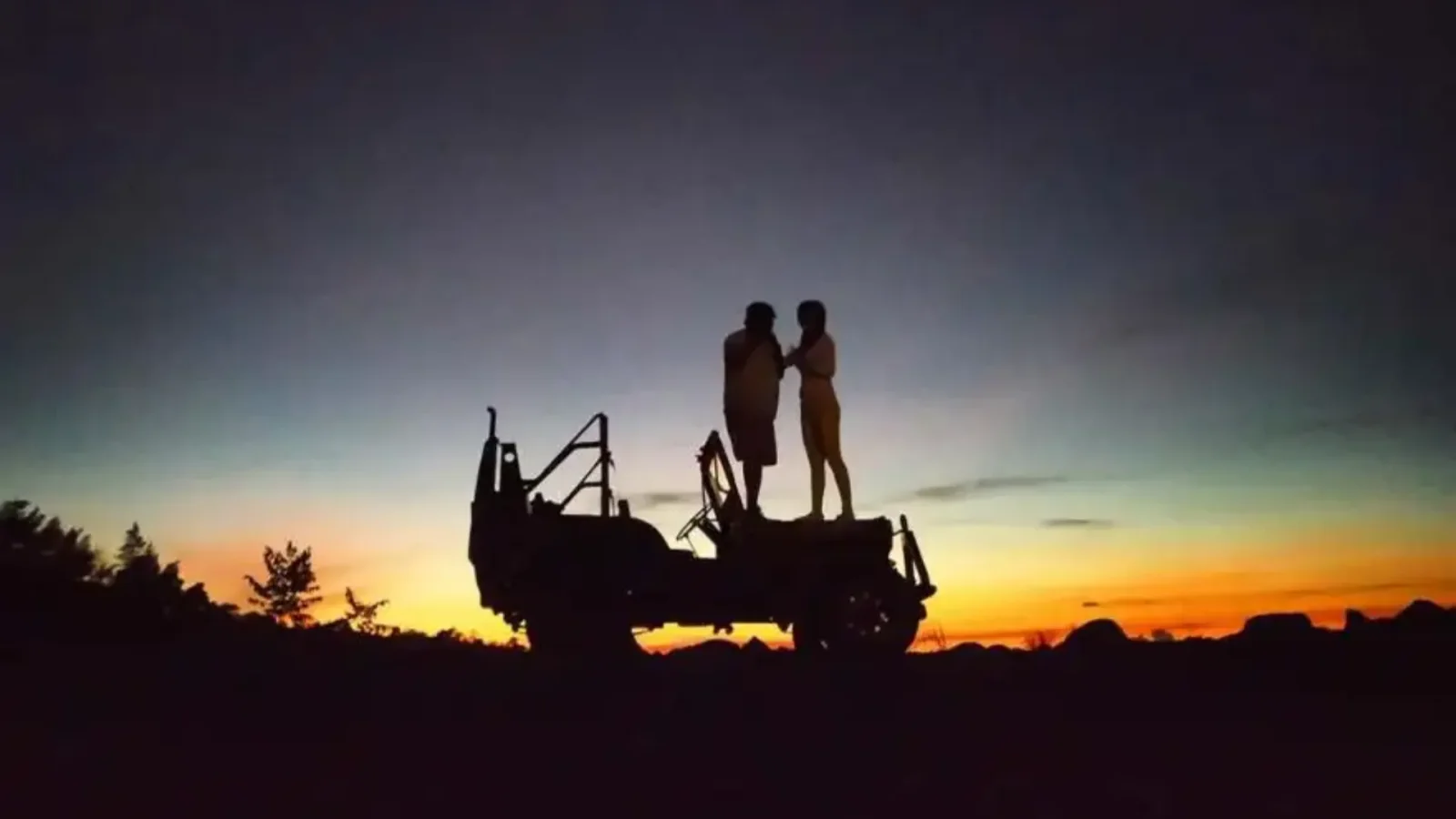 Merapi Volcano Jeep Sunset & Lava Flow Night Private Tour