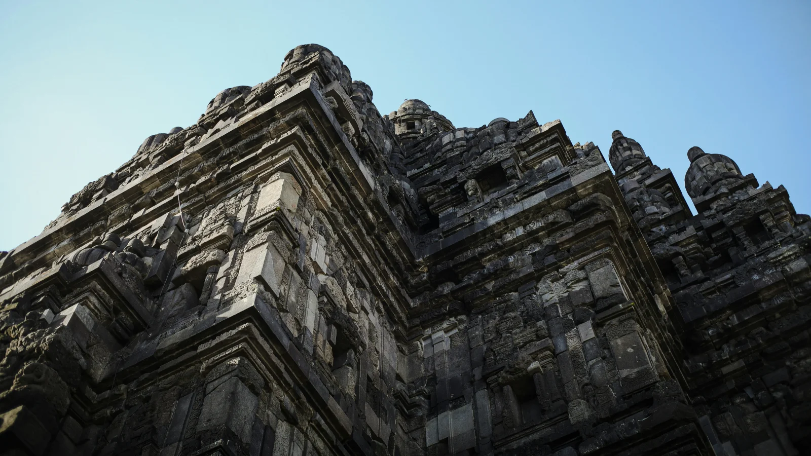 Yogyakarta Borobudur Climb-up and Prambanan Temple One Day Tour - Image 6