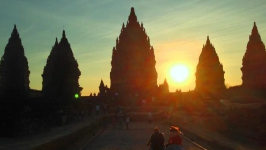 Prambanan Sunset and Merapi Night Lava Flow Observation - Image 6