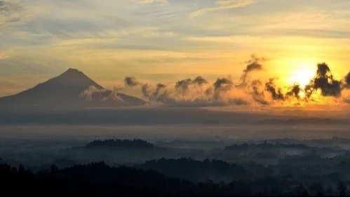 Templo de Borobudur Tour al amanecer en Setumbu y lo más destacado de la ciudad de Yogyakarta - Image 8