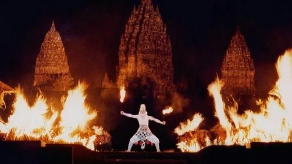 Prambanan Sunset Tour with Ramayana Ballet Performance