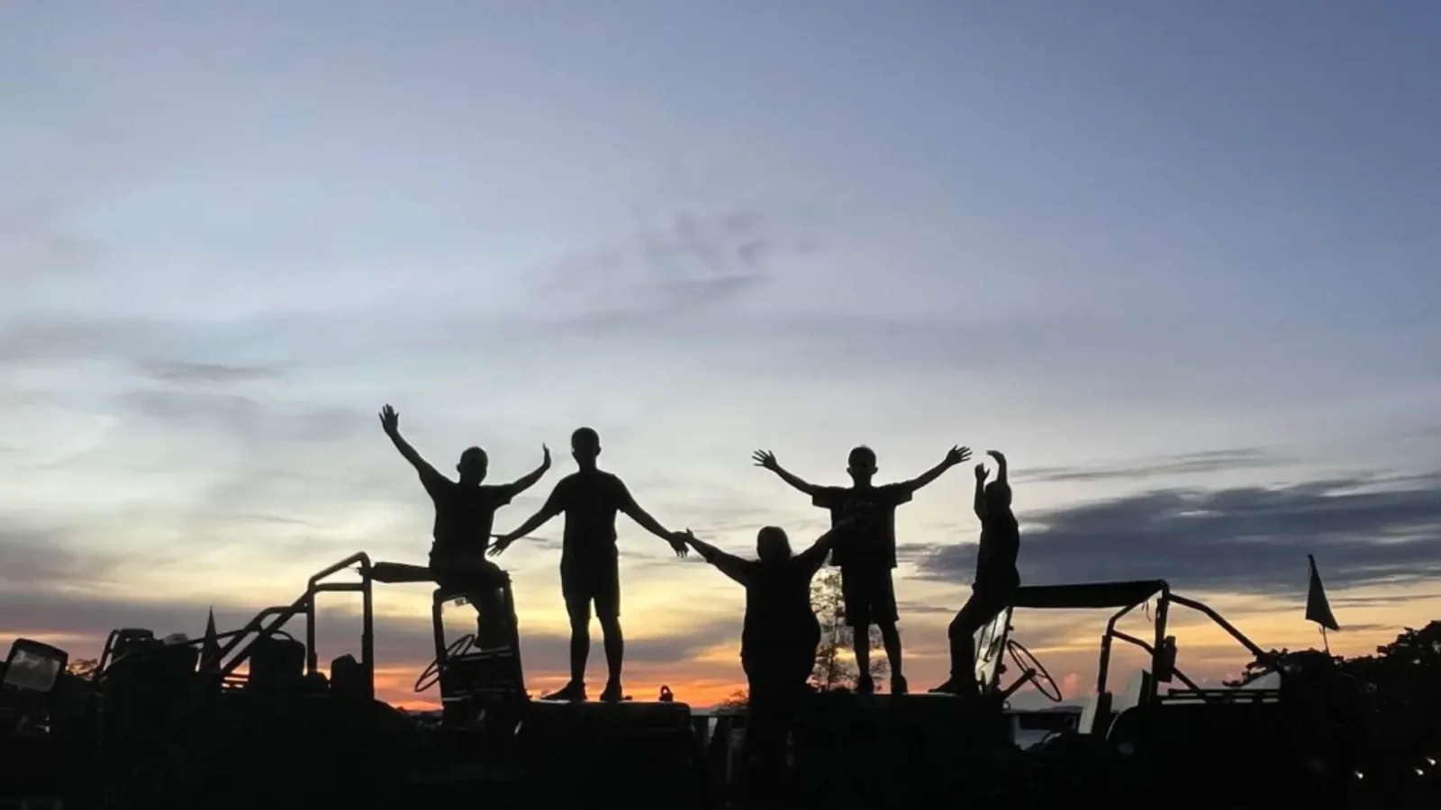 Merapi Sunrise Jeep 4WD and Borobudur Temple Tour - Image 7