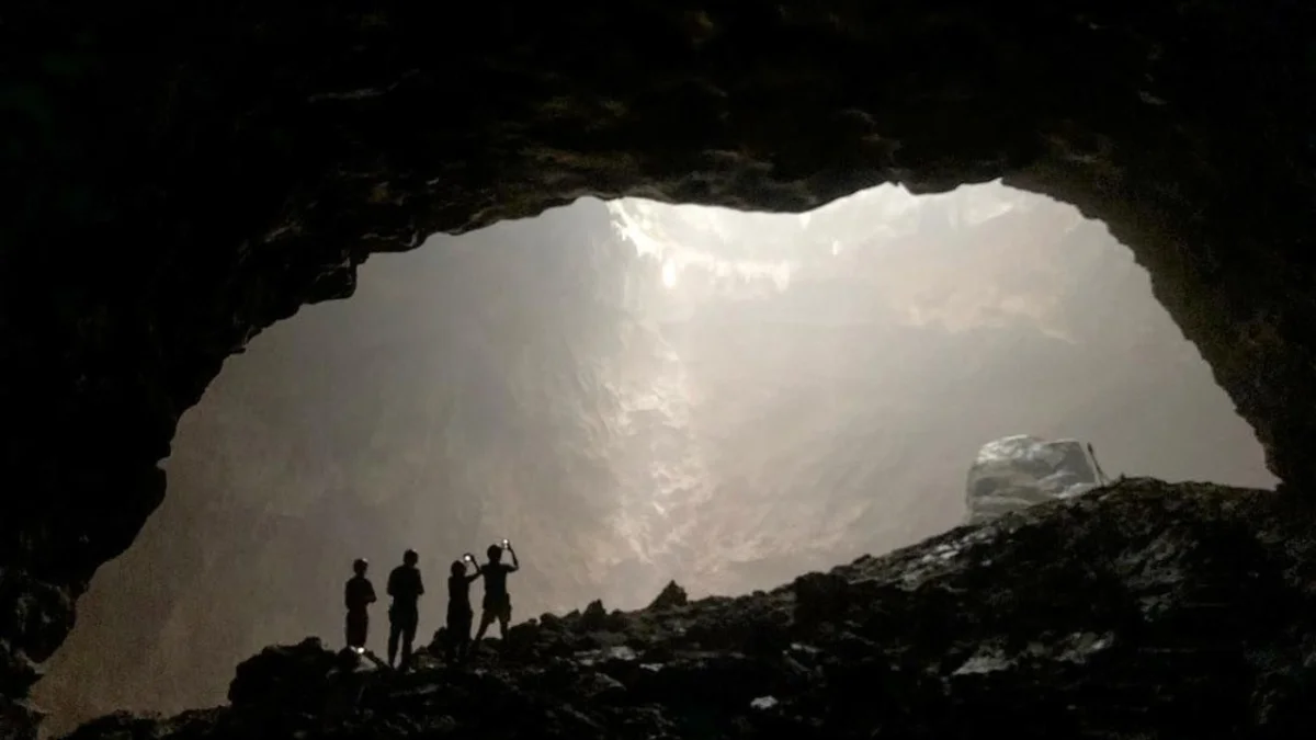 Jomblang Cave and Kalisuci Cave River Tubing Day Adventure