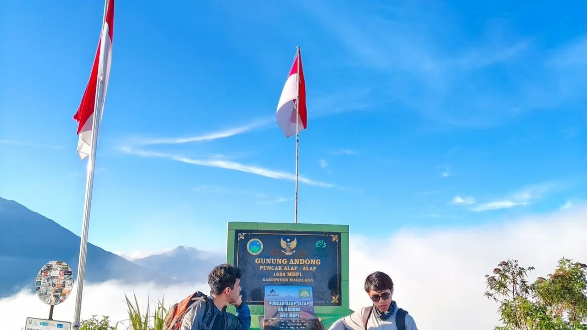 Mount Andong Sunrise or Day Trekking Tour with Guide - Image 7