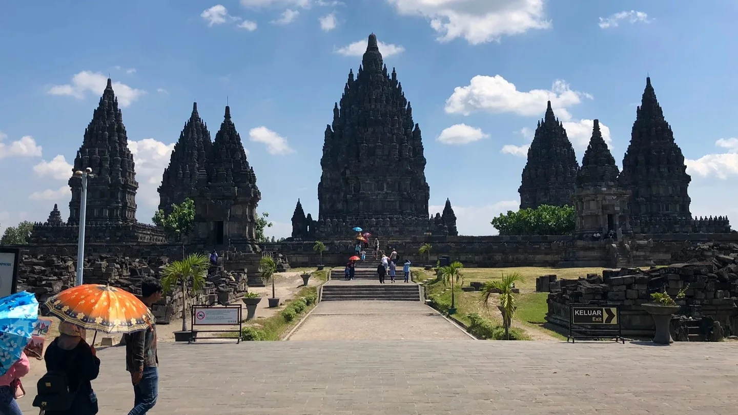 Yogyakarta Royal Heritage, Prambanan and Ramayana Ballet Tour - Image 6