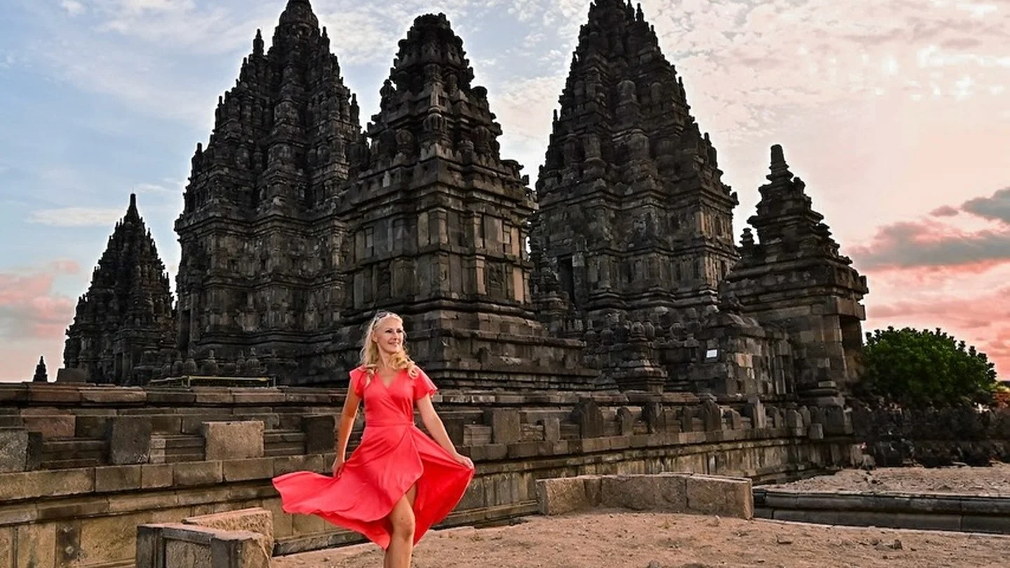 Yogyakarta Royal Heritage, Prambanan and Ramayana Ballet Tour