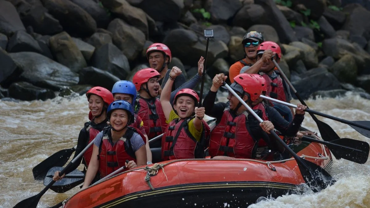 Elo White Water Rafting and Merapi Volcano 4WD Jeep Guided Tour - Image 7