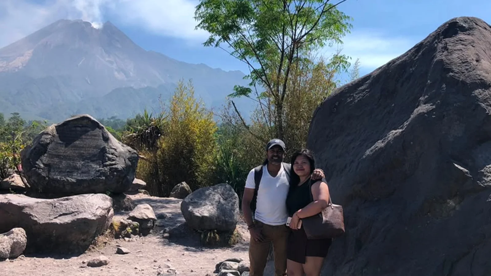 Elo White Water Rafting and Merapi Volcano 4WD Jeep Guided Tour - Image 11