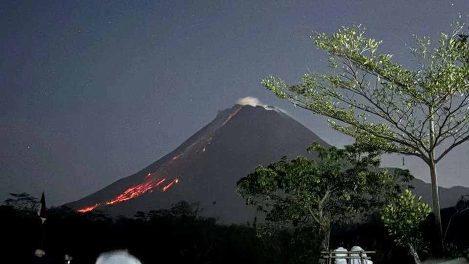 Merapi Volcano Jeep Sunset & Lava Flow Night Private Tour - Image 14