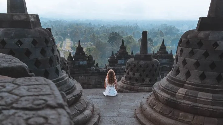 婆罗浮屠寺庙攀登探索